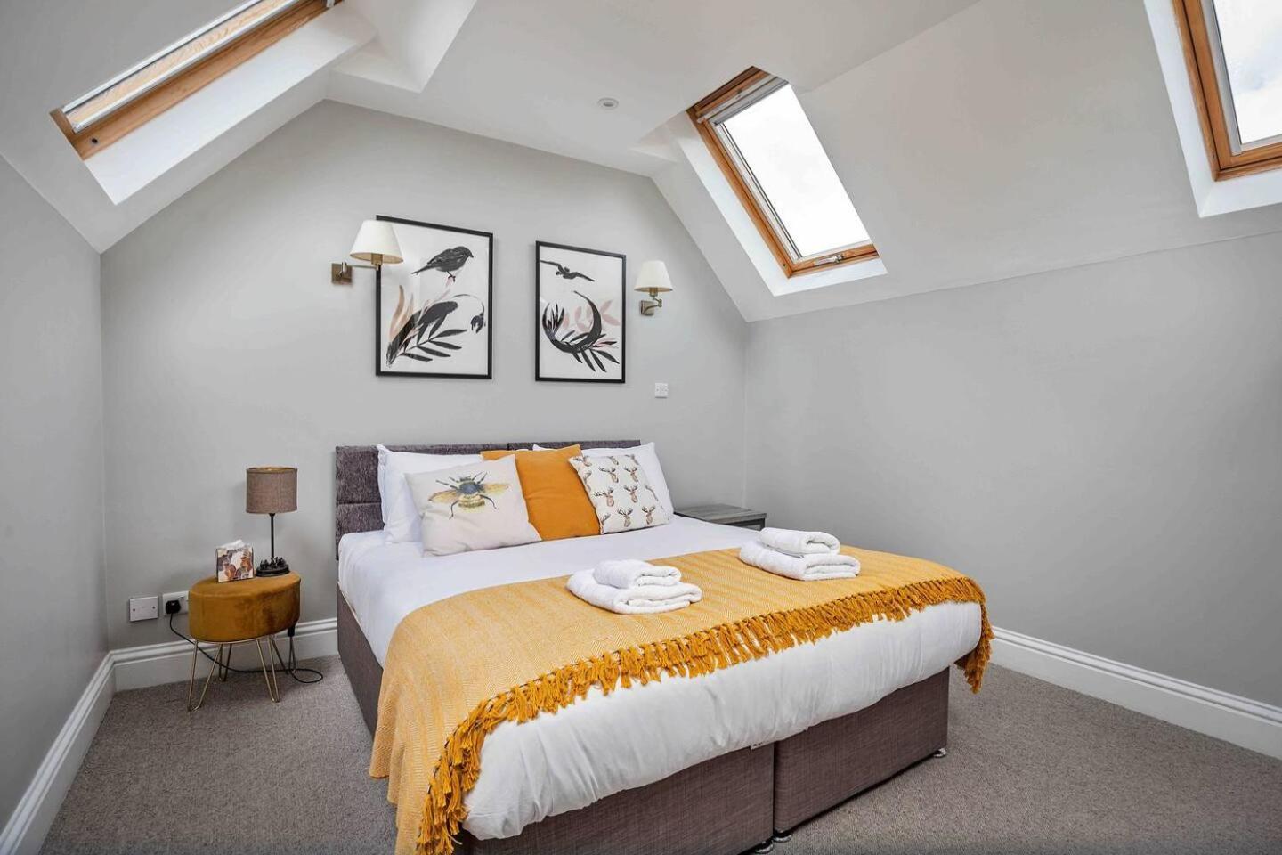 Stylish & Spacious 3 Bed Apartment With Parking シェフィールド エクステリア 写真